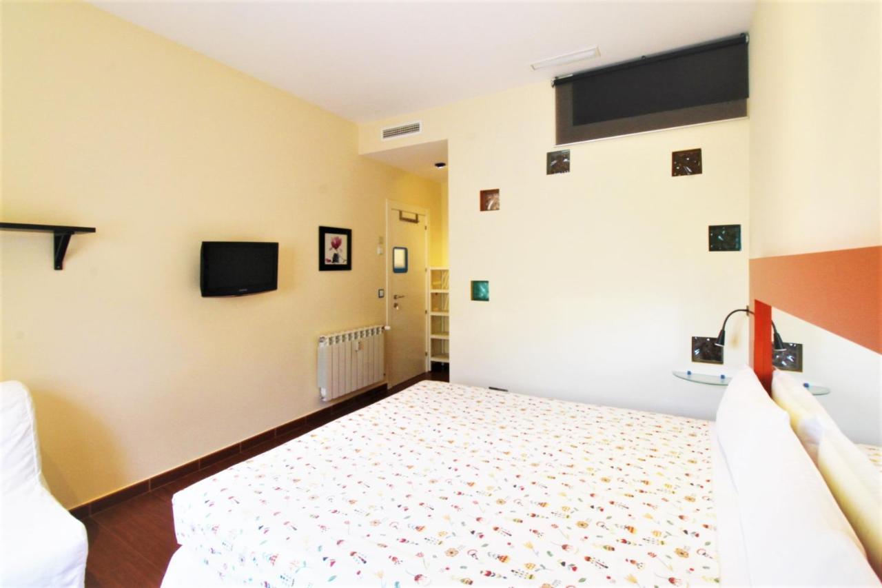 Hostal Arco Iris Madrid Exterior foto