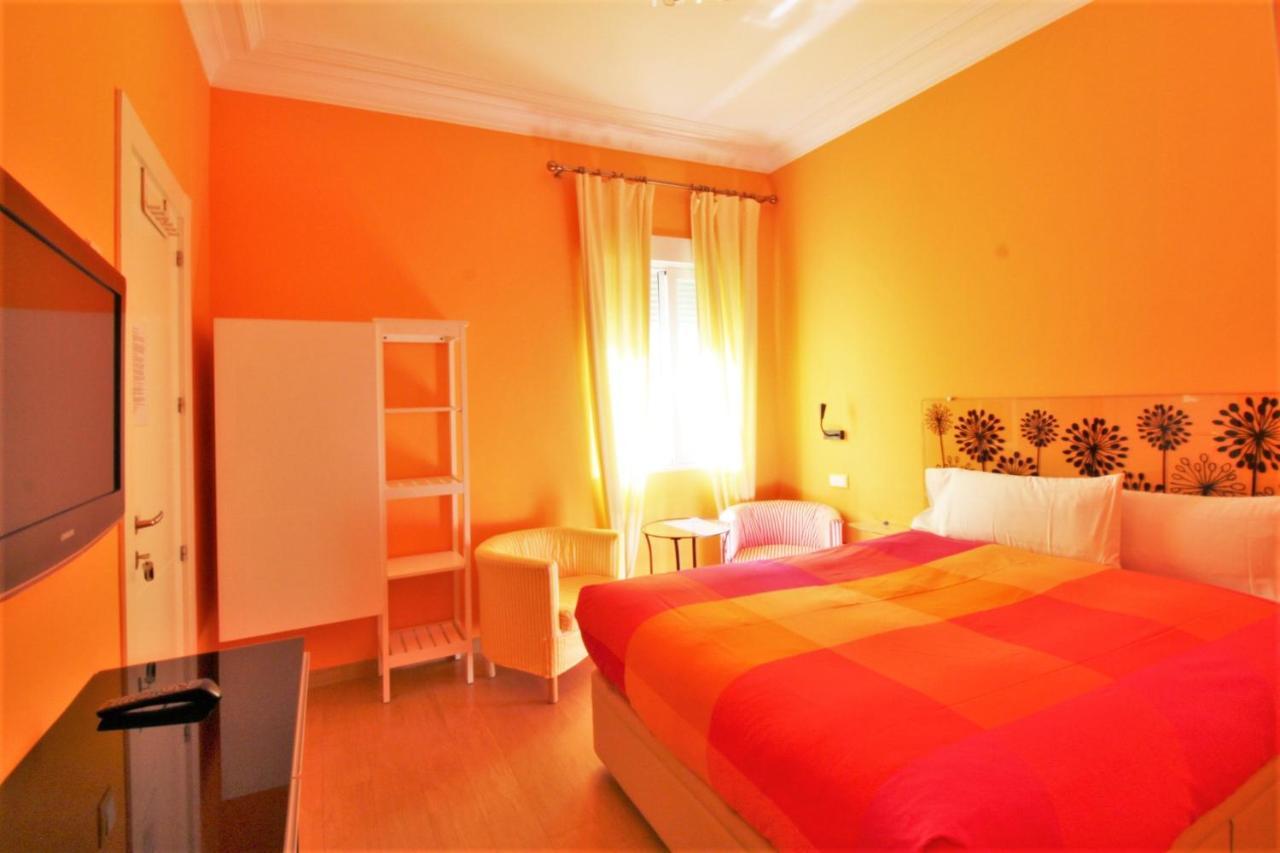 Hostal Arco Iris Madrid Exterior foto