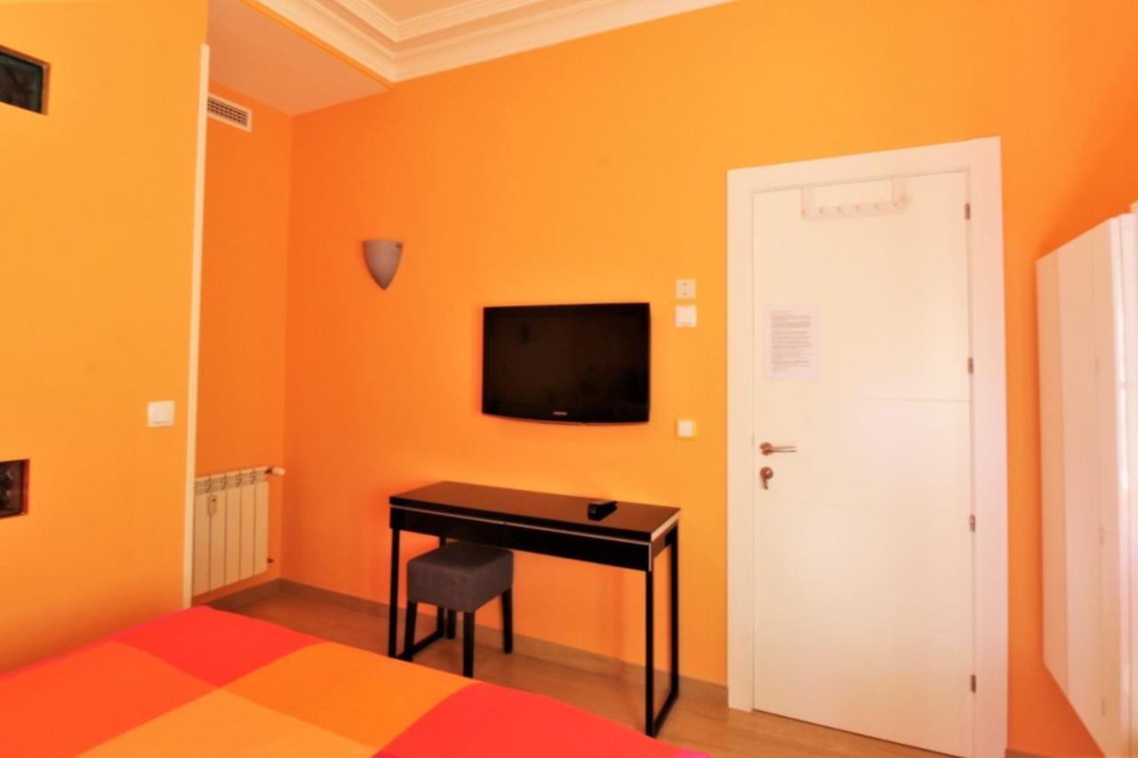 Hostal Arco Iris Madrid Exterior foto