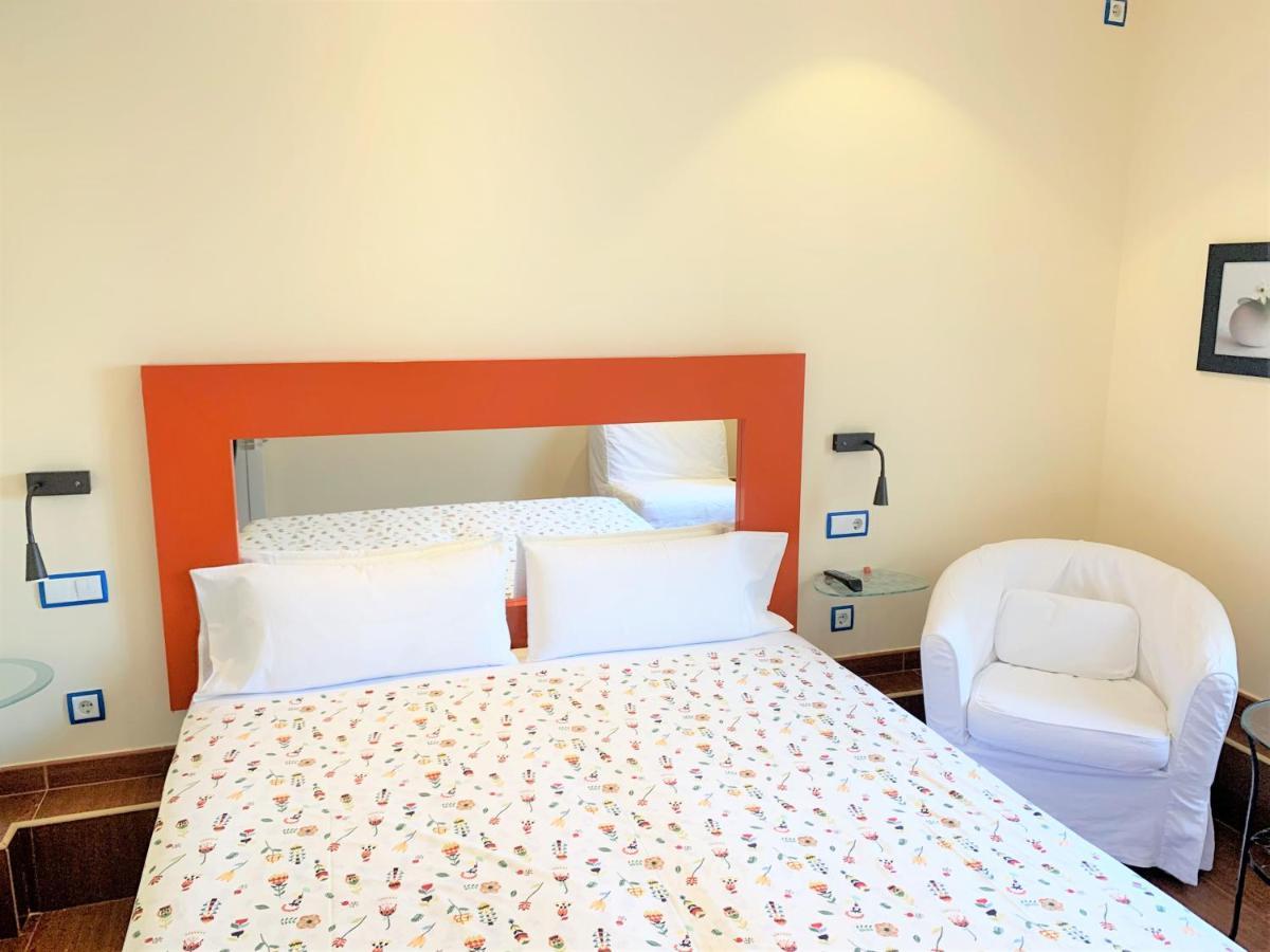 Hostal Arco Iris Madrid Exterior foto