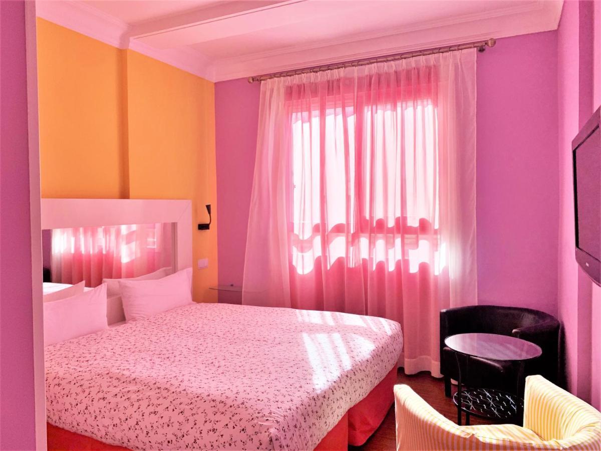 Hostal Arco Iris Madrid Exterior foto