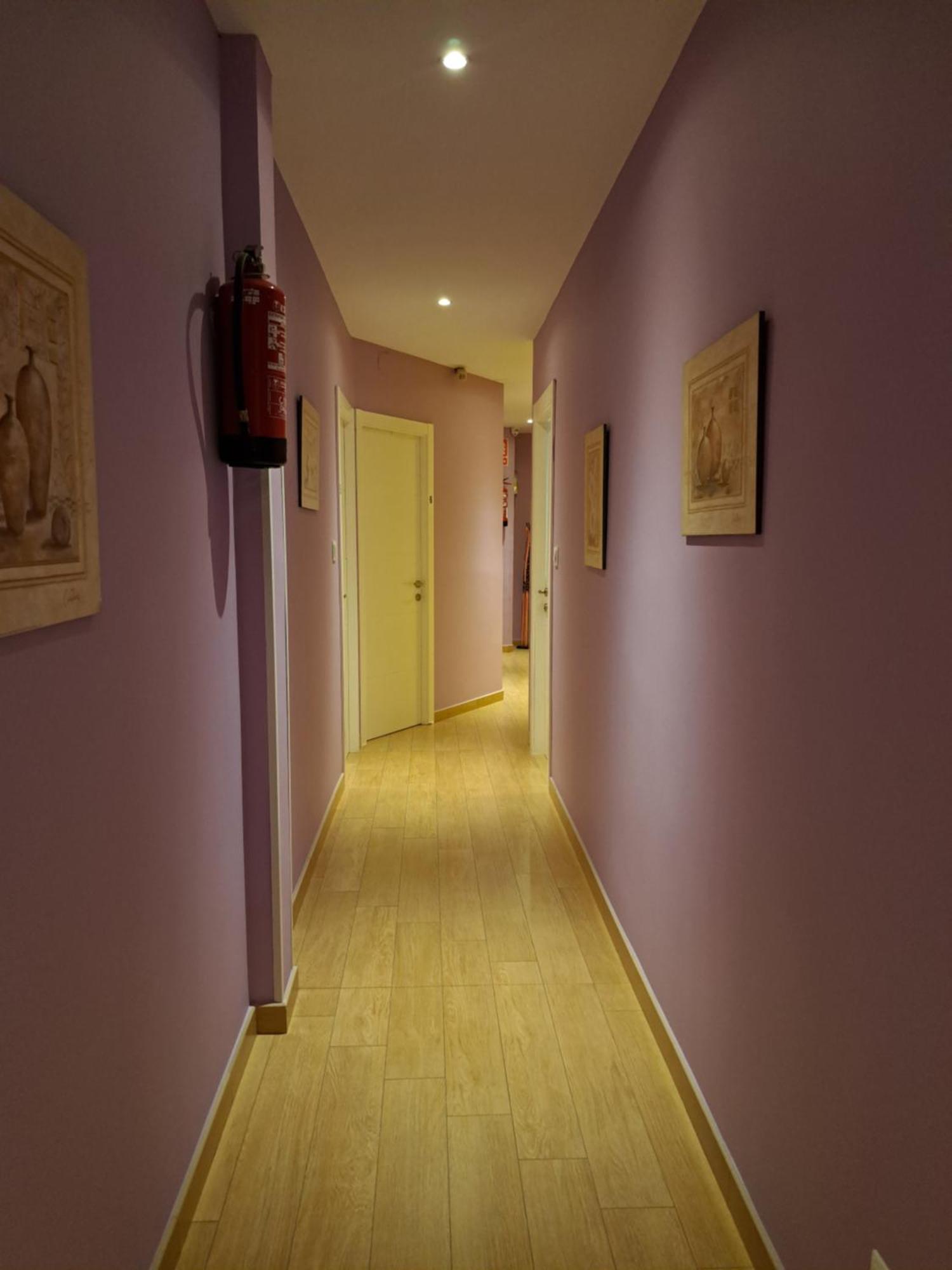 Hostal Arco Iris Madrid Exterior foto